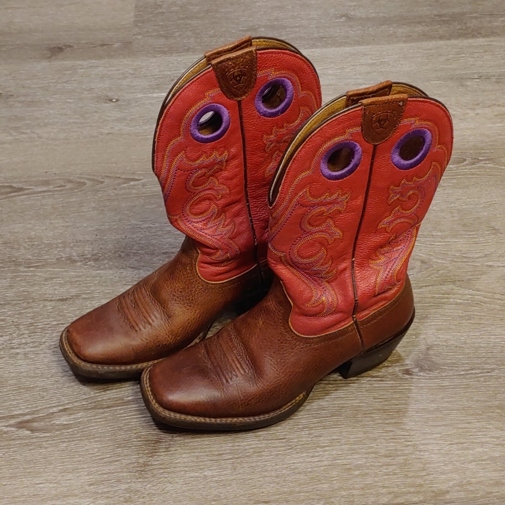 Square toe ariat cowboy boots 6b